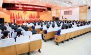 学校举行2015届研究生毕业典礼暨学位授予仪式